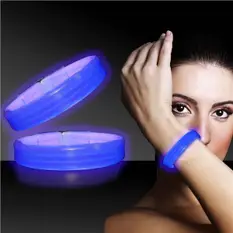 Blue Triple Wid...