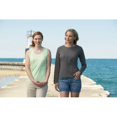 LA T Sportswear...