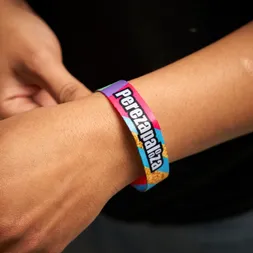 The Ultimate Guide to Choosing Between Vinyl vs Cloth Wristbands