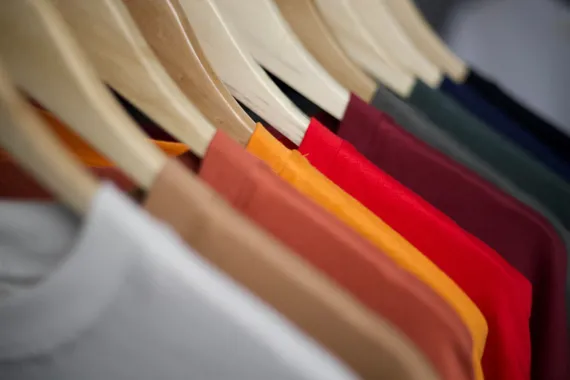4 Steps to Promotional Apparel: A Buyer’s Guide for Smart Branding