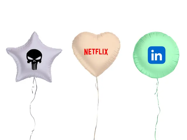 18" Heart Balloon view 8