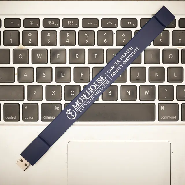 Custom USB Wristbands view 4