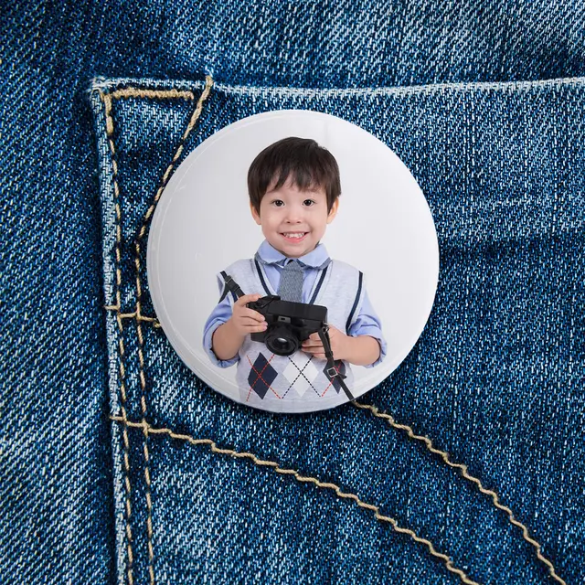 Personalized Photo Buttons view 6